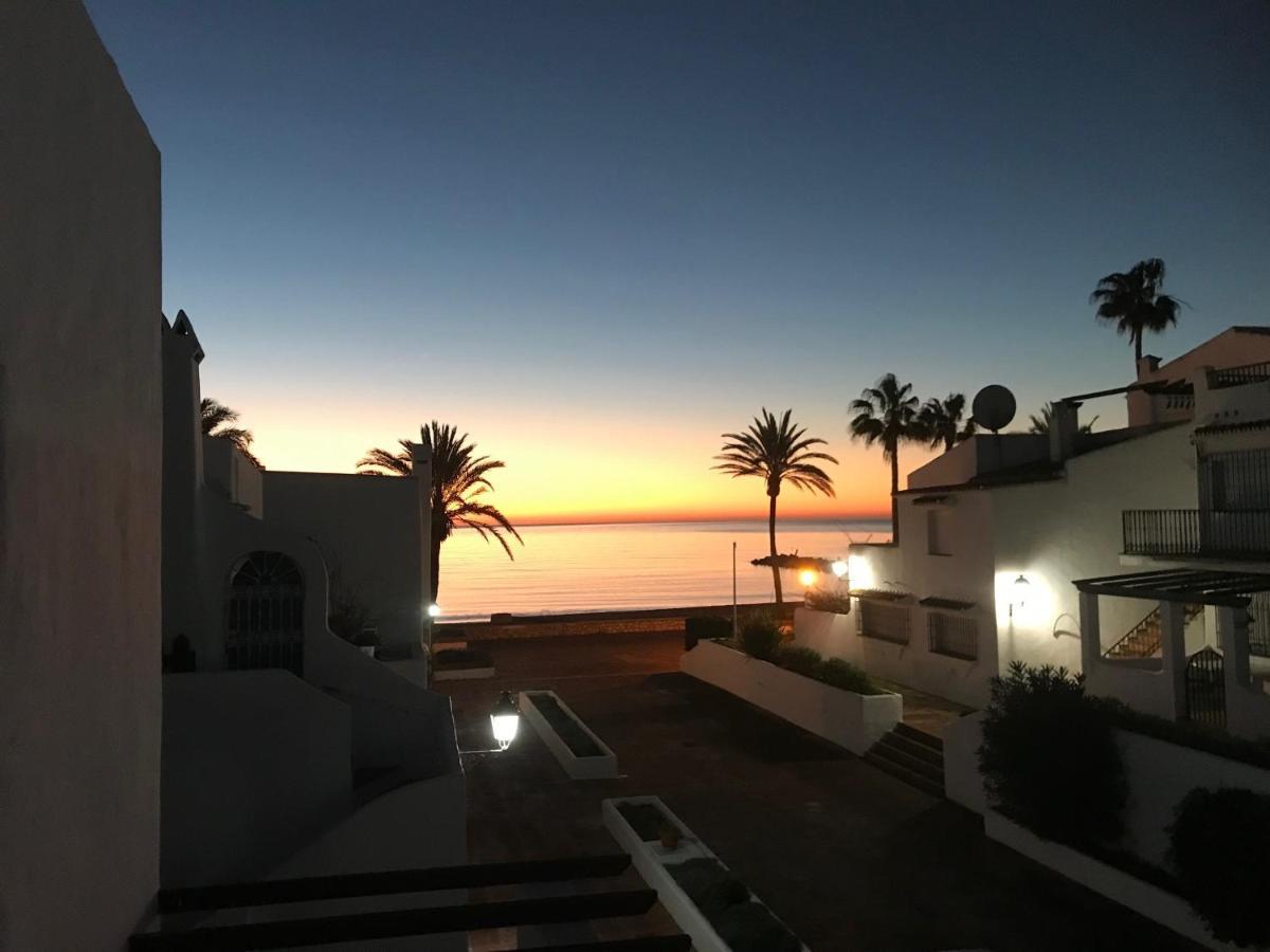 Gaviotas Apartment Manilva Bagian luar foto