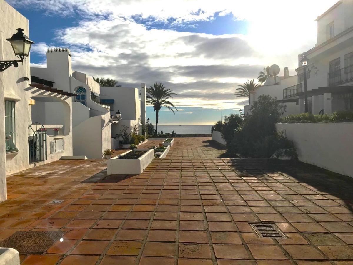 Gaviotas Apartment Manilva Bagian luar foto